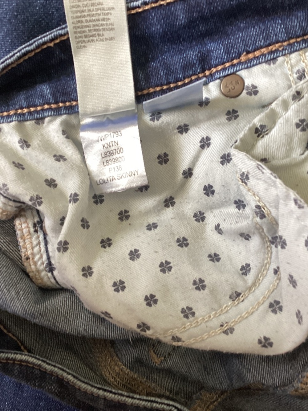 Lucky Brand Women's Skinny Jeans in Dark Blue Denim - Picture 6 of 8